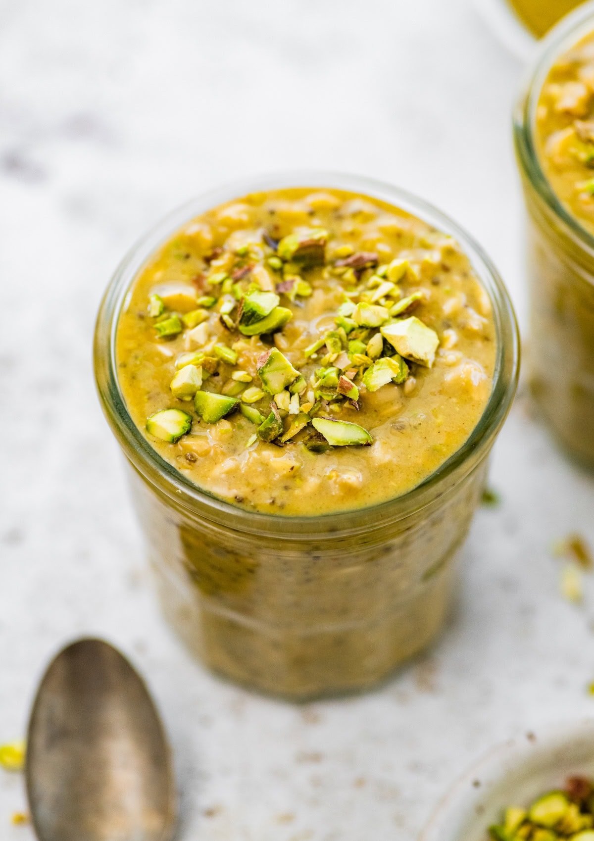 High-Protein Pistachio Overnight Oats – Eating Bird Food