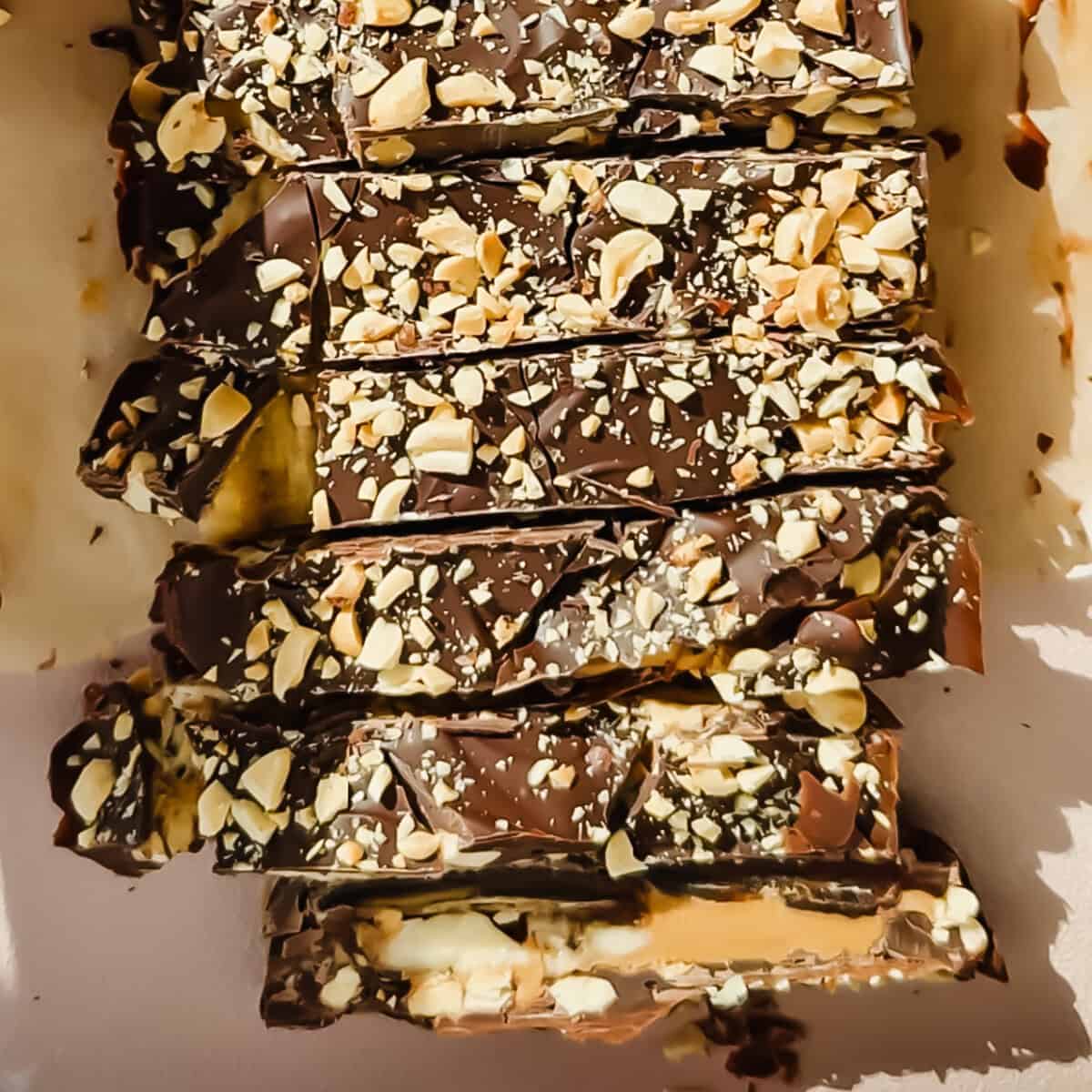 Chunky Monkey Date Bark – Fit Foodie Finds